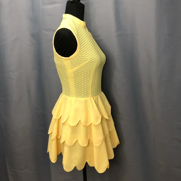 Vintage mustard yellow scalloped skirt dress - Picture 3 of 5